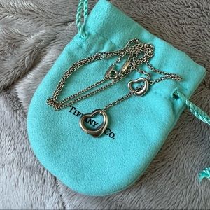 TIFFANY Elsa Peretti®
Open Heart Lariat Necklace
in Silver, 16 mm